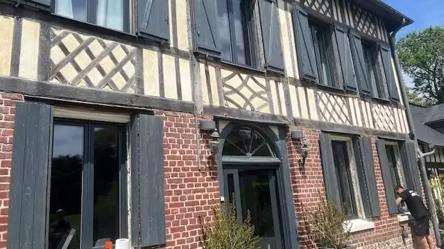 Rénovation proche Yerville St Laurent en caux : des menuiseries PVC anthracite élégantes et performantes Rénovation proche Yerville St Laurent en caux : des menuiseries PVC anthracite élégantes et performantes