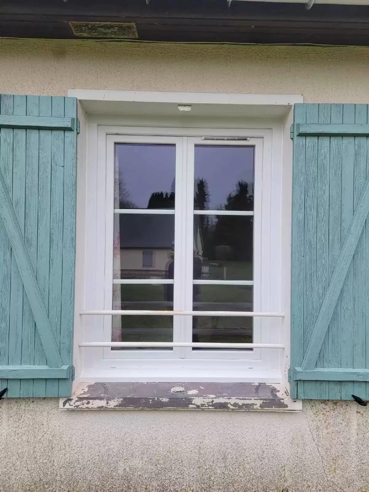 Fourniture et pose de fenêtres en PVC blanc proche de St Valery en Caux dans le 76 Fourniture et pose de fenêtres en PVC blanc proche de St Valery en Caux dans le 76