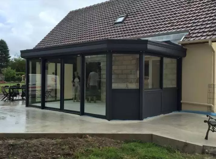 Construction d'une véranda en aluminium sur mesure proche de Duclair Construction d'une véranda en aluminium sur mesure proche de Duclair
