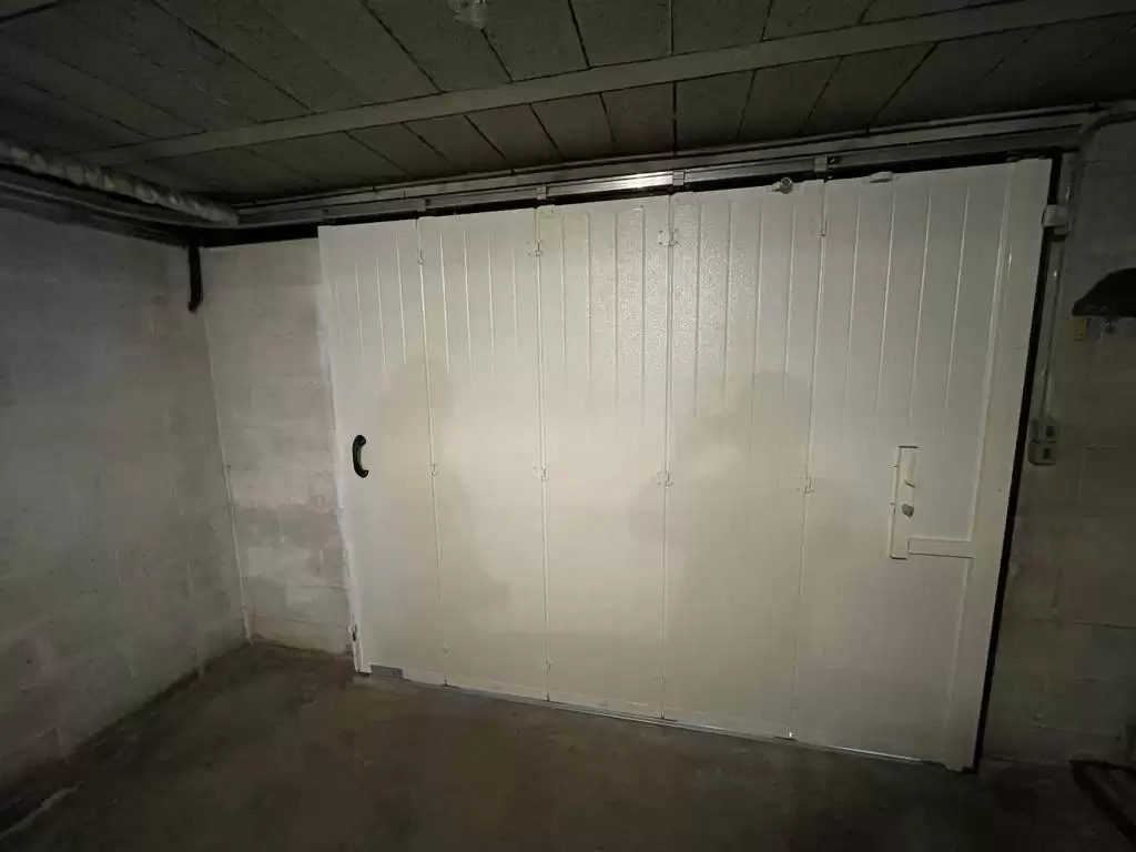 Quelle entreprise pour la pose d'une porte de garage manuelle avec portillon intégré à Petit-Couronne 76 Quelle entreprise pour la pose d'une porte de garage manuelle avec portillon intégré à Petit-Couronne 76