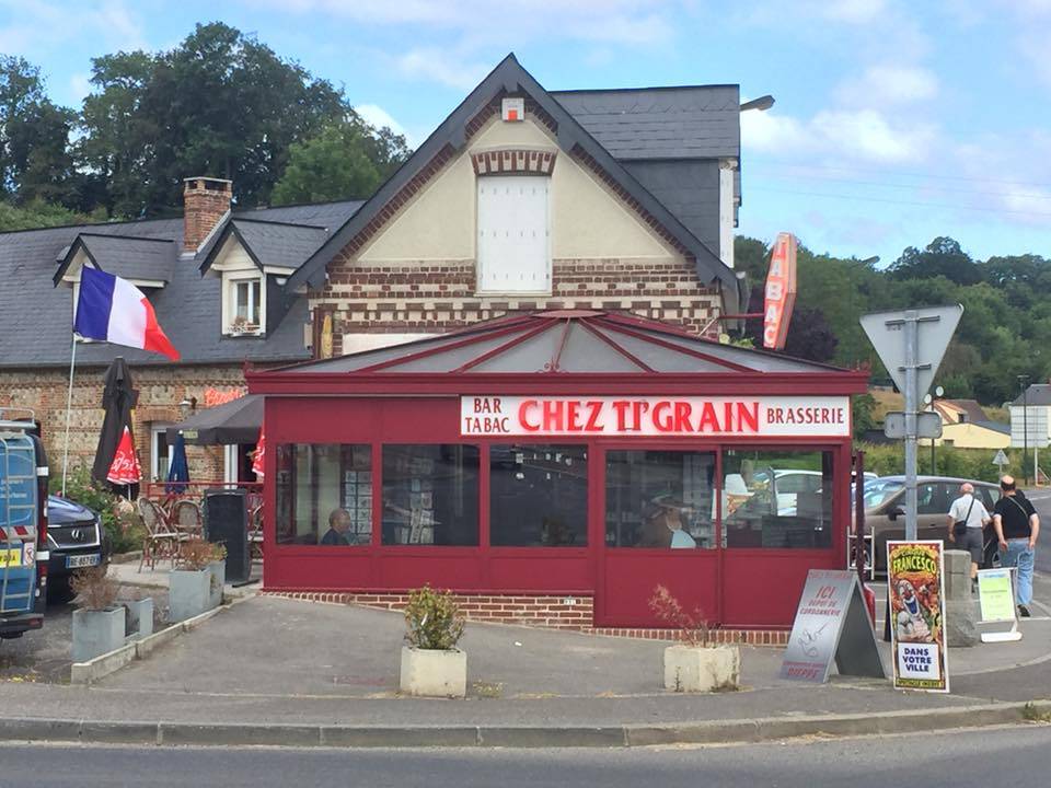 Où trouver une véranda en aluminium rouge à rupture de pont thermique proche de Dieppe 76