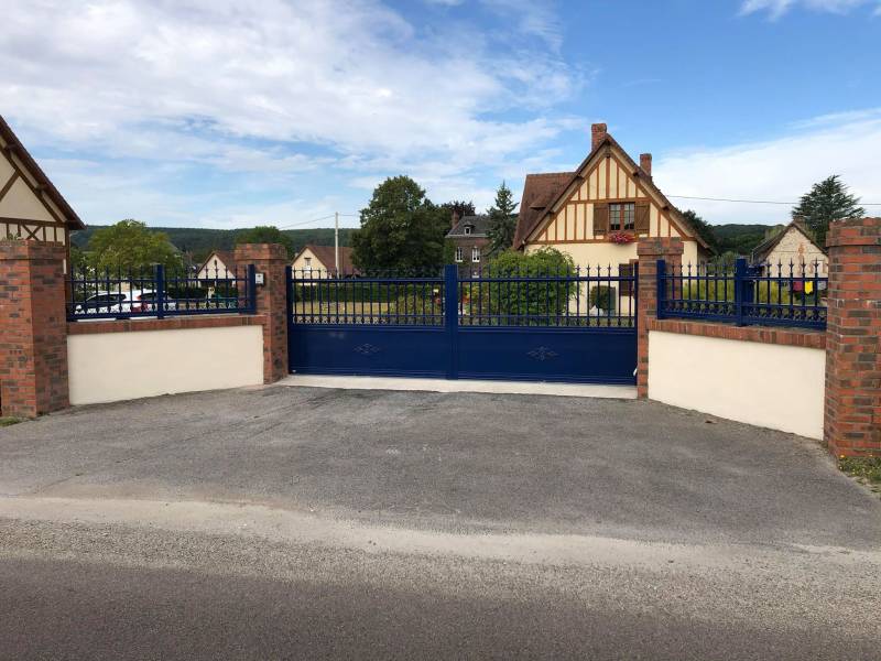 Faire installer un portail coulissant en aluminium bleu à Saint-Pierre-De-Manneville 76