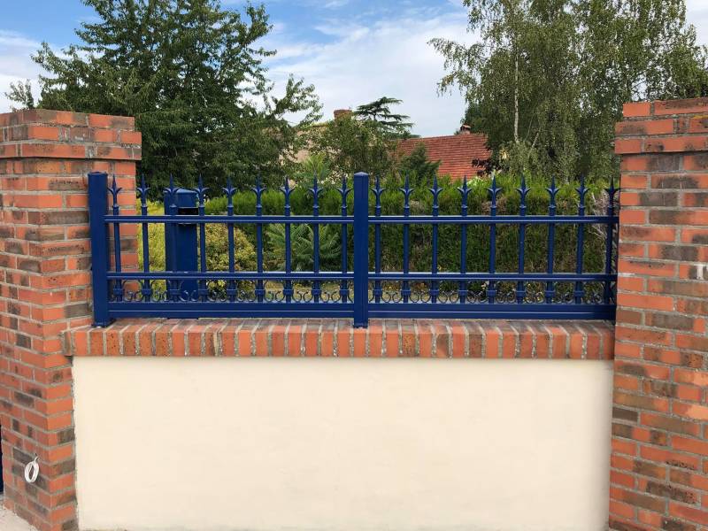 Faire installer un portail coulissant en aluminium bleu à Saint-Pierre-De-Manneville 76