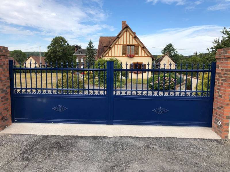 Faire installer un portail coulissant en aluminium bleu à Saint-Pierre-De-Manneville 76