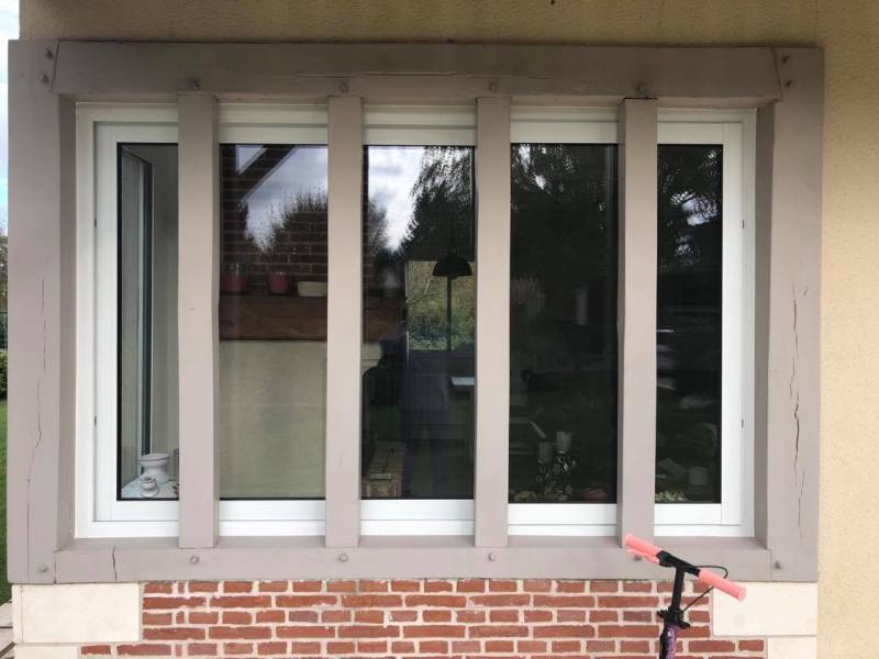 Installation de menuiseries coulissantes en aluminium blanc à Montigny 76480