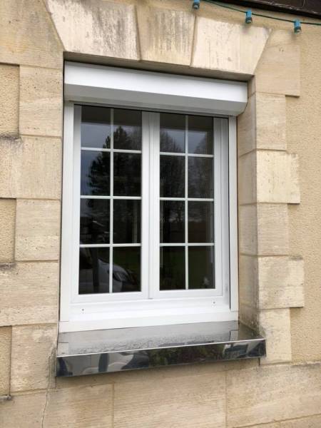 Rénovation de menuiseries en PVC blanc dans une maison proche de Rouen 76000