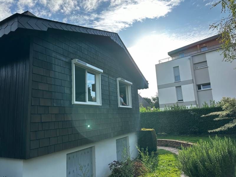 Fourniture et pose de menuiseries PVC blanc sur Bois-Guillaume 76230