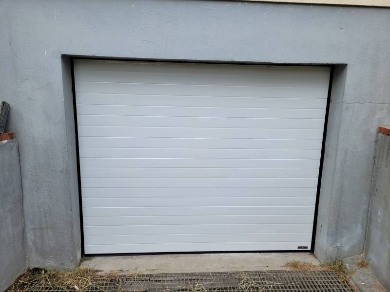 Installation d'une porte de garage motorisé à côté de Dieppe