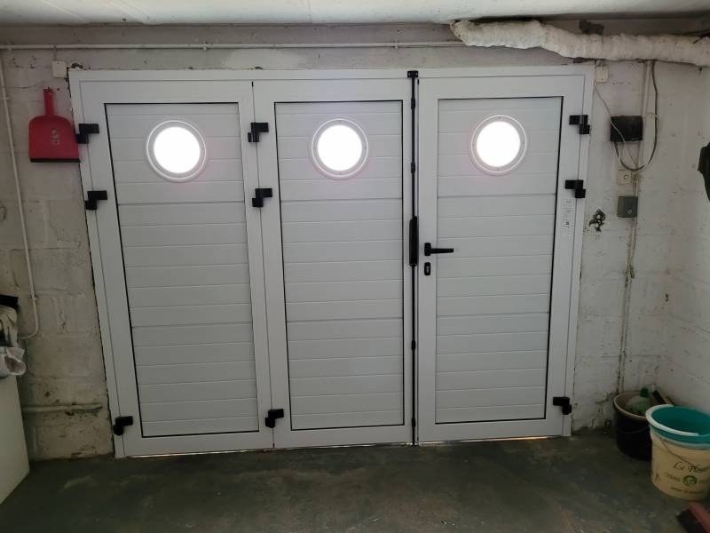 Remplacement d'une porte de garage à Saint-Étienne-du-Rouvray 