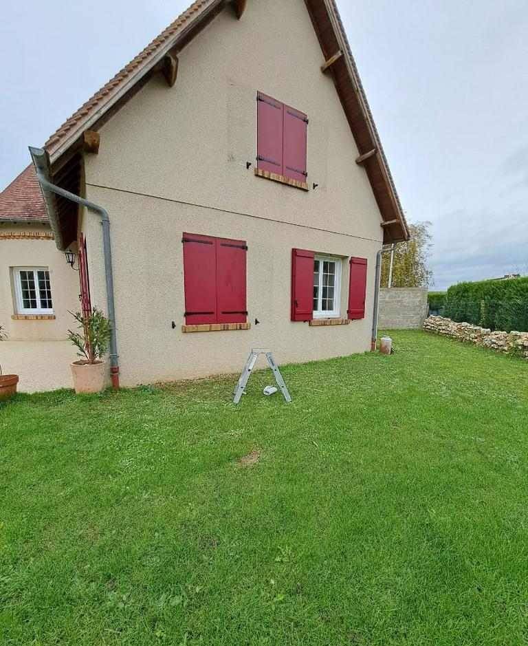 Fourniture et pose de volets battants à Lery dans le 27