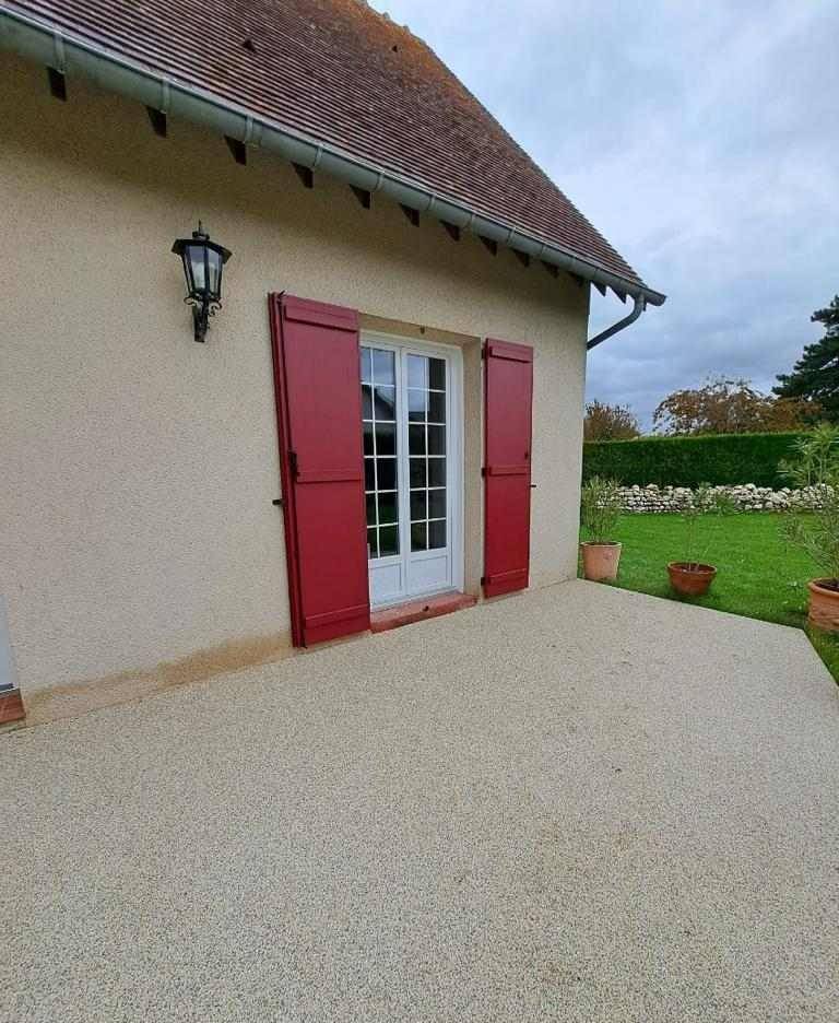 Fourniture et pose de volets battants à Lery dans le 27