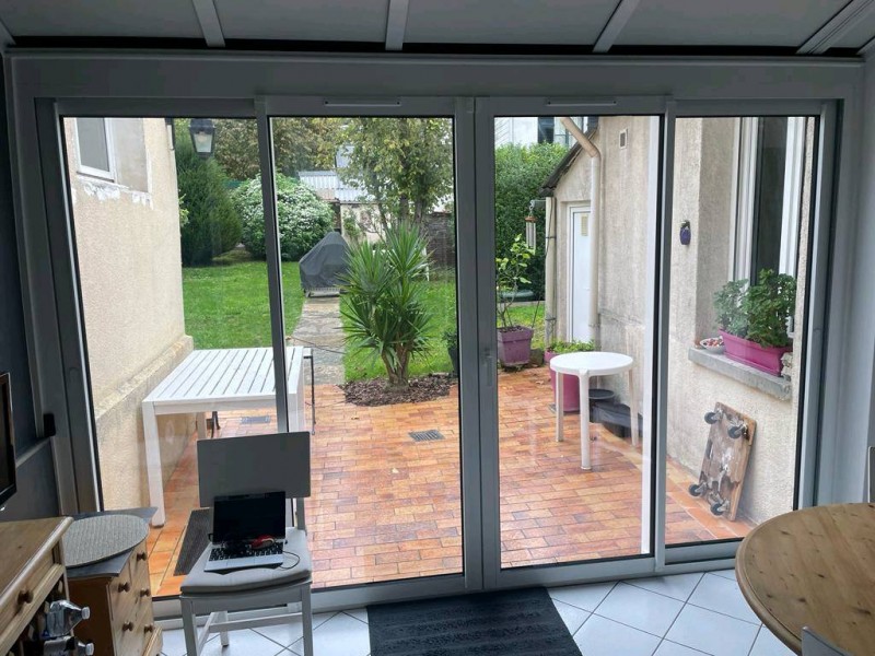 Fourniture et pose d’une véranda blanche en aluminium à Rouen dans le 76