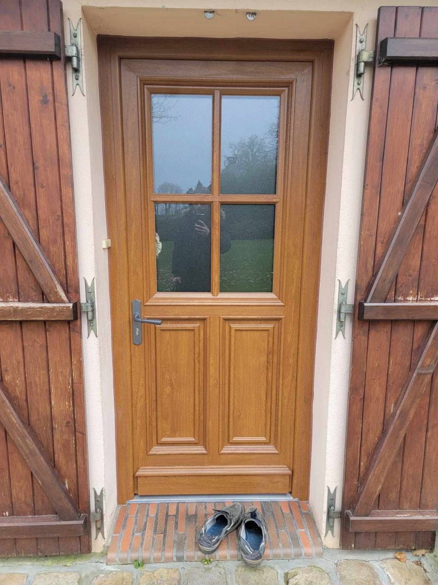 Fourniture et pose de fenêtres en PVC bi-coloration à Bretteville St Laurent dans le 76