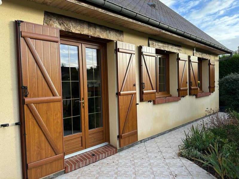 Fourniture et pose de fenêtres en PVC et de volets battants aluminium à Saint Pierre de Manneville dans le 76