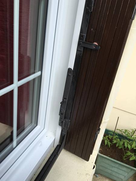 Fenêtres sur-mesure en PVC blanc double vitrage