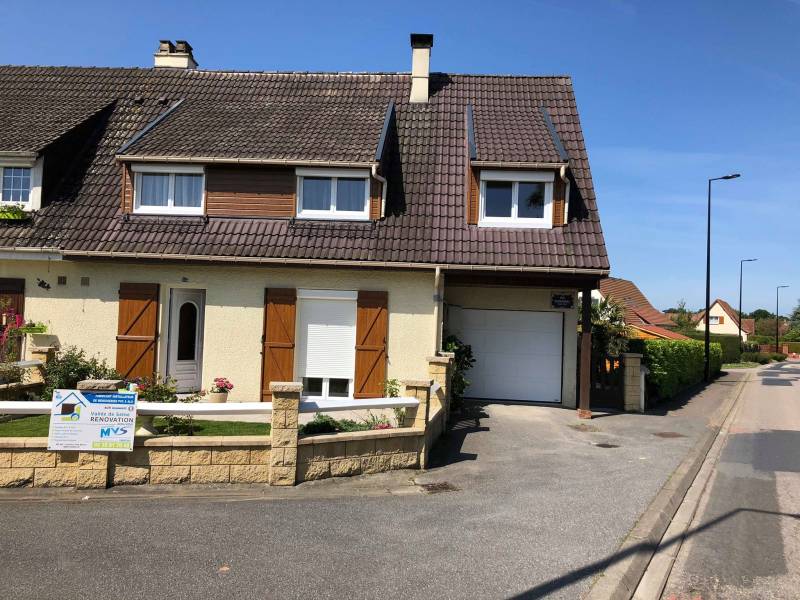 Installer une porte de garage motorisée pour votre maison en rénovation près de Barentin 76