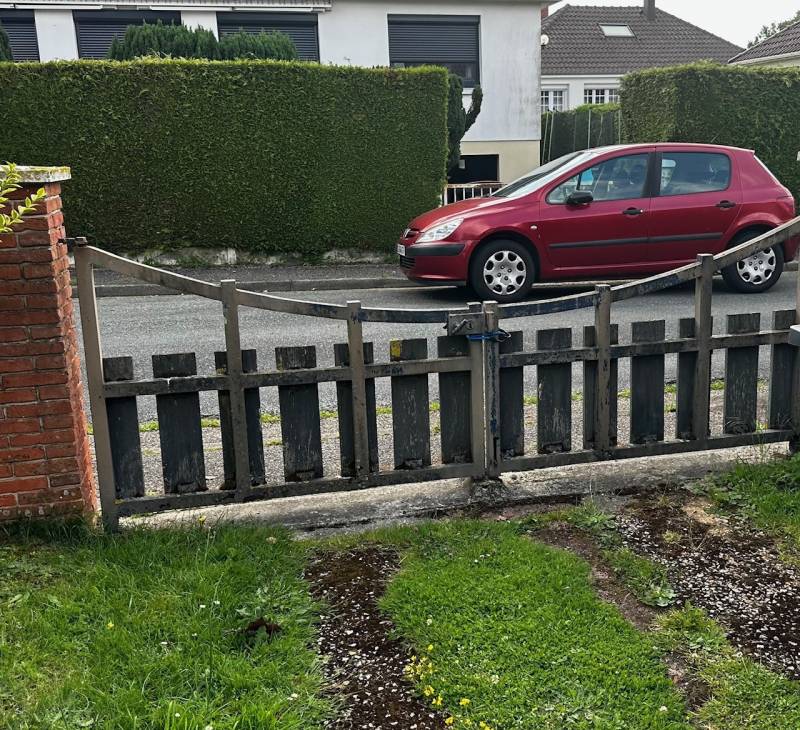Fabrication et pose d'un portail et portillon en aluminium RAL 7016 sur la commune de Saint Jacques sur Darnétal 76160 proche de Rouen 