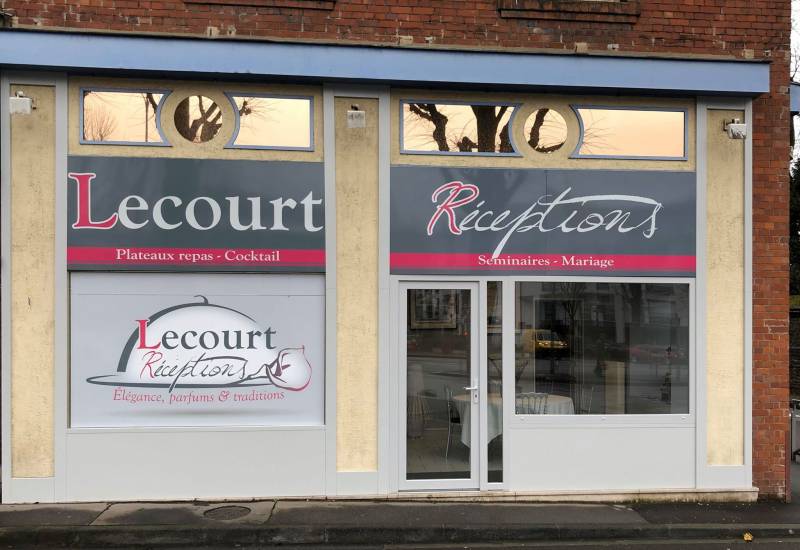 Rénovation de devanture de magasin en PVC gris à Sotteville les Rouen 76