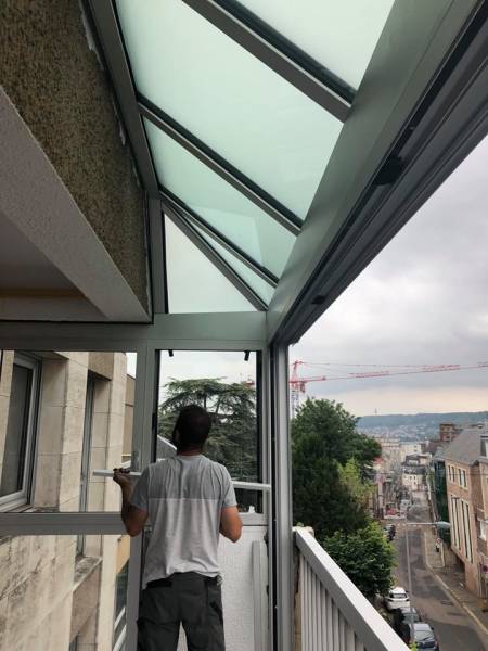 Choisir sa véranda pour appartement en aluminium anodisé près de Rouen 76