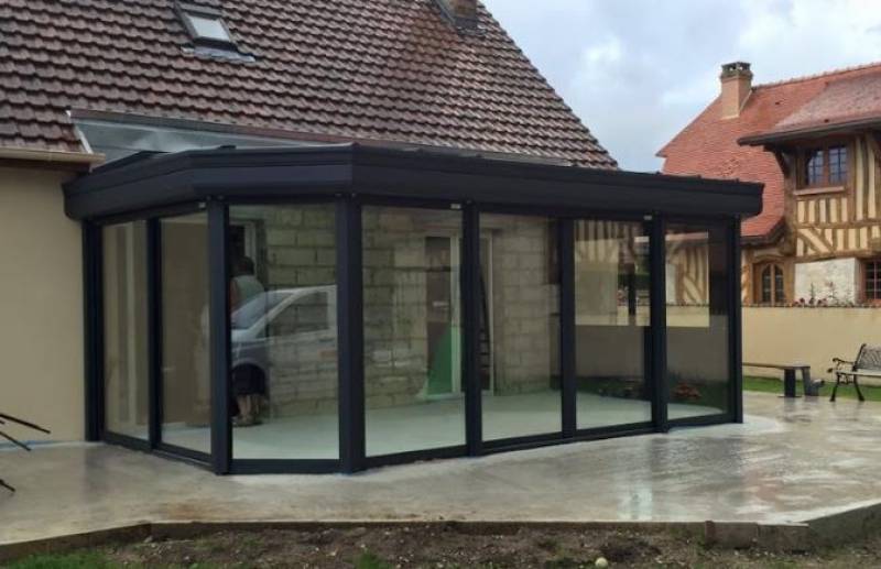 véranda en aluminium sur mesure