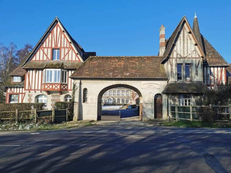 Rénovation et pose de menuiseries PVC blanc à Louvetot