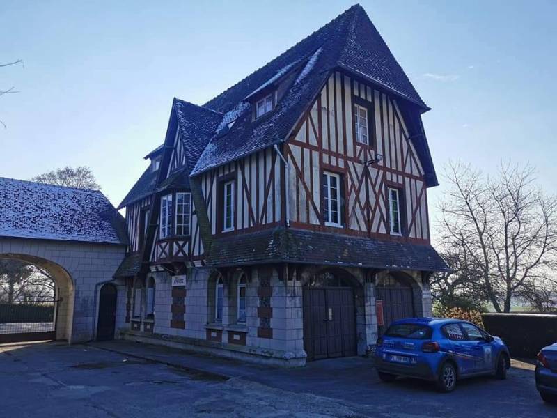 Rénovation et pose de menuiseries PVC blanc à Louvetot