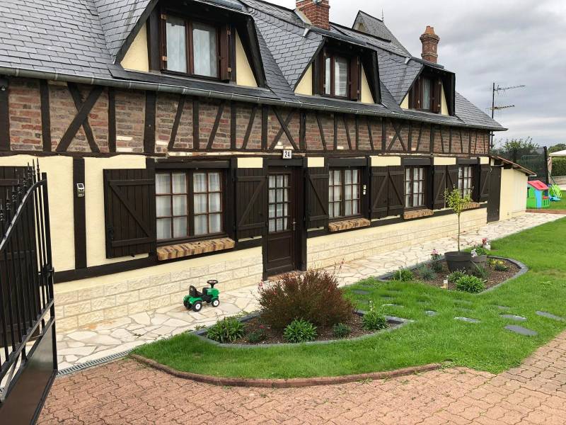 Pose de volets roulants solaires dans une maison à Villers-Ecalles à côté de Barentin