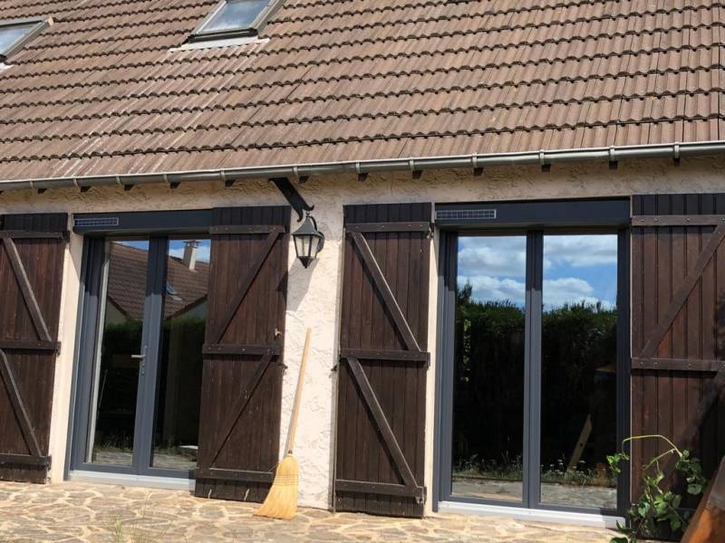 Rénovation de fenêtres PVC 7016 intérieur sur Rouen 