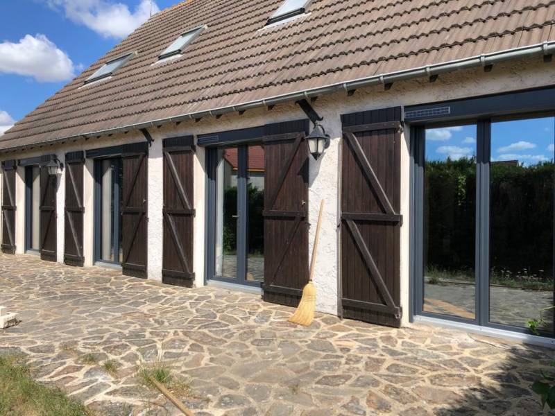 Rénovation de fenêtres PVC 7016 intérieur sur Rouen 