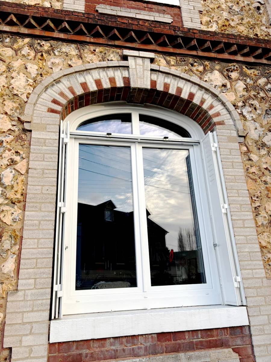 MENUISERIES PVC CINTRÉES