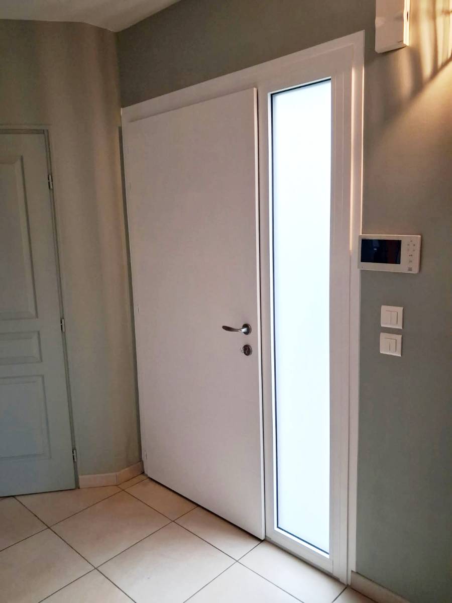 Porte d'entrée en aluminium - bleu canon !