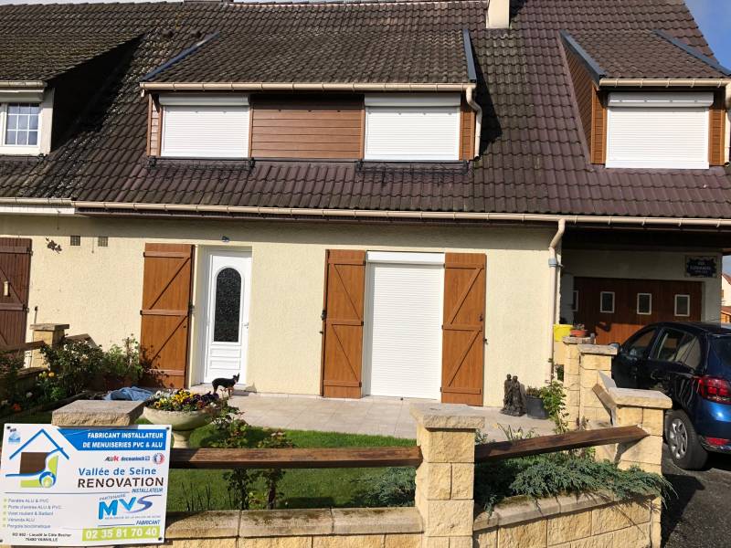 Où trouver des menuiseries en PVC blanc proche de Rouen 76