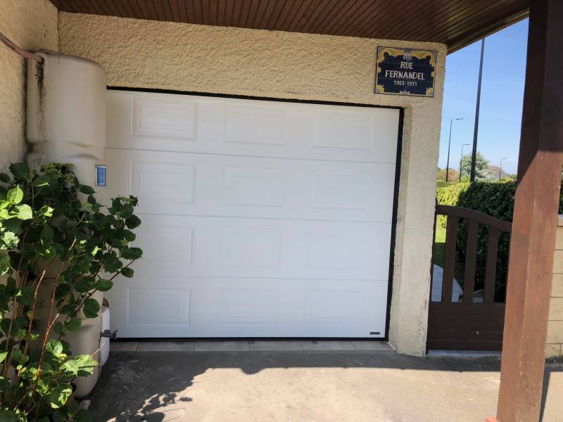 Où trouver des menuiseries en PVC blanc proche de Rouen 76