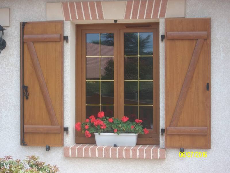 Vente et pose de fenêtres PVC double vitrage imitation bois proche de Veules Les Roses