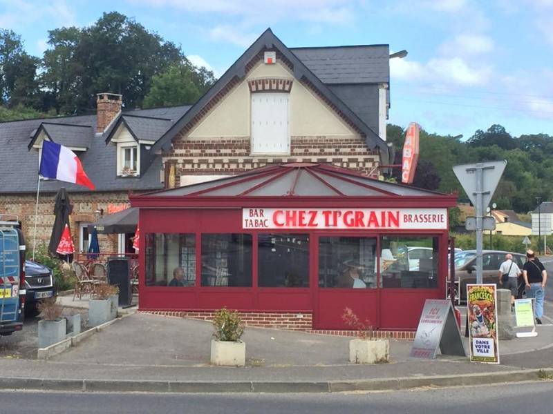 Où trouver une véranda en aluminium rouge à rupture de pont thermique proche de Dieppe 76