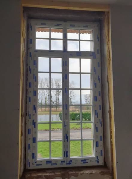 Rénovation de menuiserie en PVC Blanc à Motteville 76970 