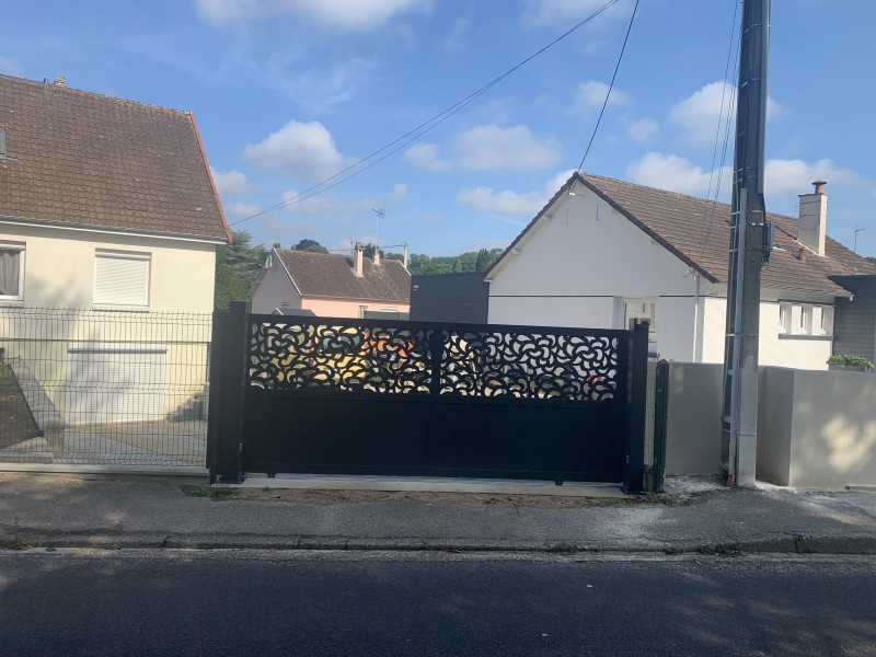 Fourniture et pose d’un portail et portillon à Duclair. portail aluminium de fabrication Française 
