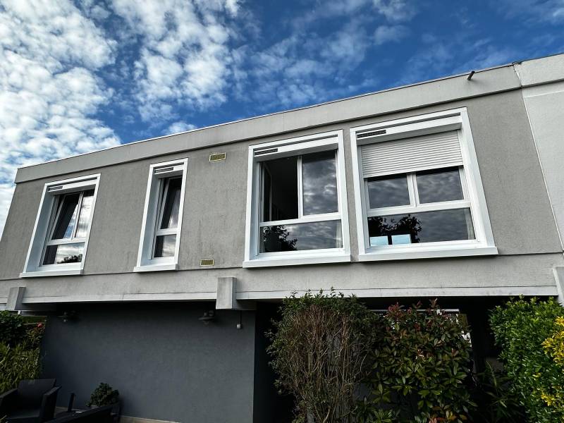 facade fenetres pvc oscillo battante