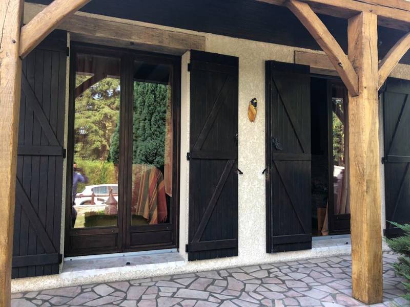 Rénovation de fenêtres bois en PVC chêne doré sur Rouen