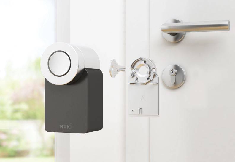 Option de domotique pour porte d'entrée