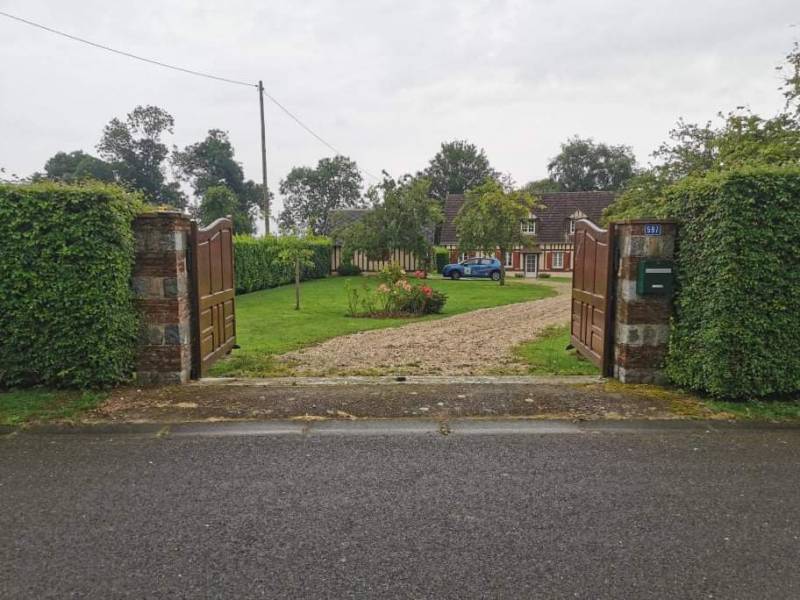 Installation d’un portail à Tocqueville-en-Caux en Seine-Maritime (76)