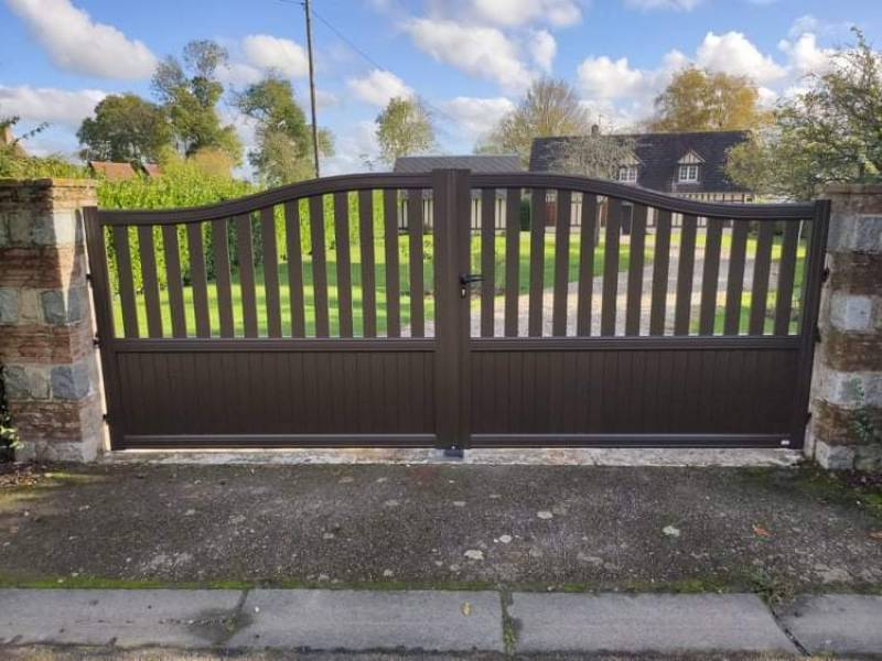 Installation d’un portail à Tocqueville-en-Caux en Seine-Maritime (76)