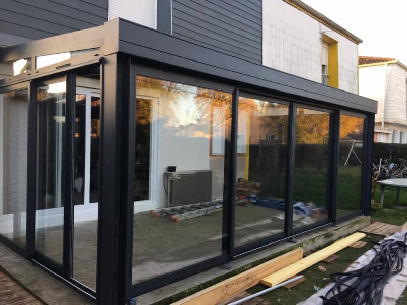 Création d'une véranda en aluminium sur mesure sur une maison à Barentin proche de Rouen